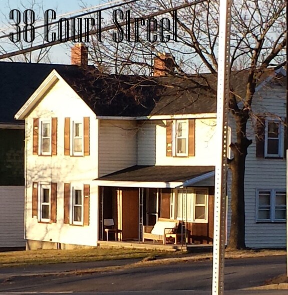 Primary Photo - 38 Court St