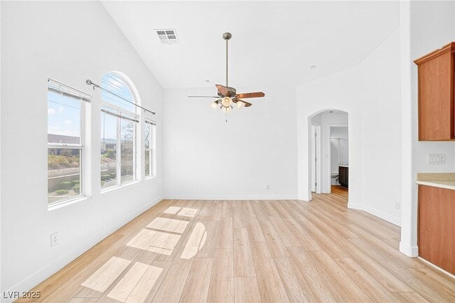 Building Photo - 10011 Diamond Summit Ct