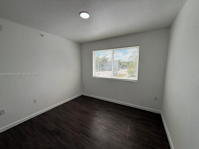 Building Photo - 15470 SW 284th St