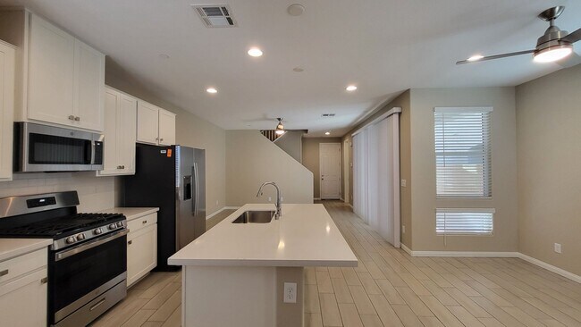 Building Photo - Richmond American Designer Home