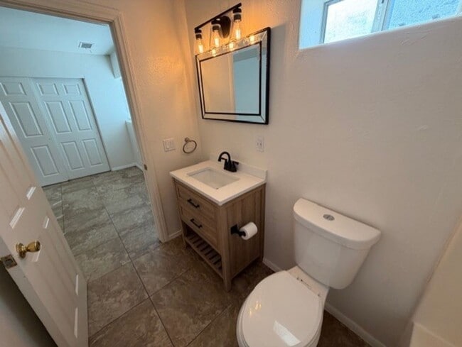 Building Photo - 9751 E Magma Dr