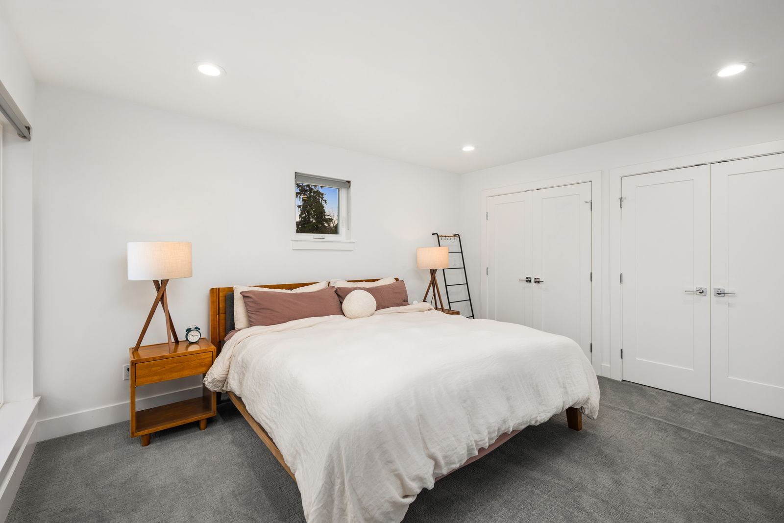 Building Photo - 4726 S Juneau St