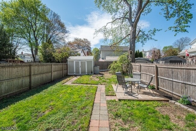 Building Photo - 108 Lafayette St