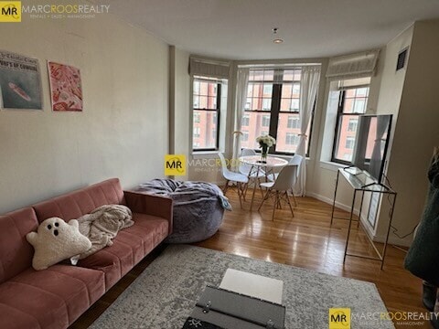 Building Photo - 534 Commonwealth Ave