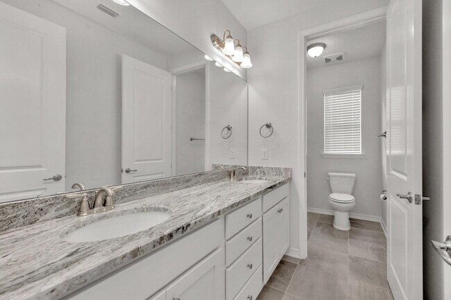 Building Photo - 303 Key Lime Pl