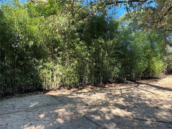 Building Photo - 1645 Metropolitan Pkwy SW