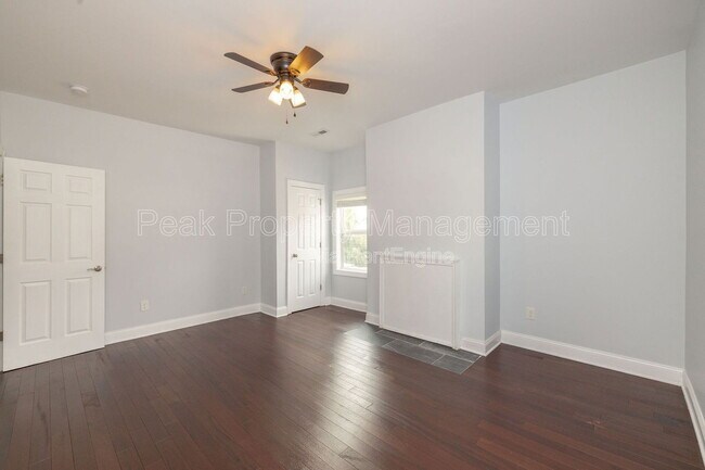 Building Photo - 2615 North Ave