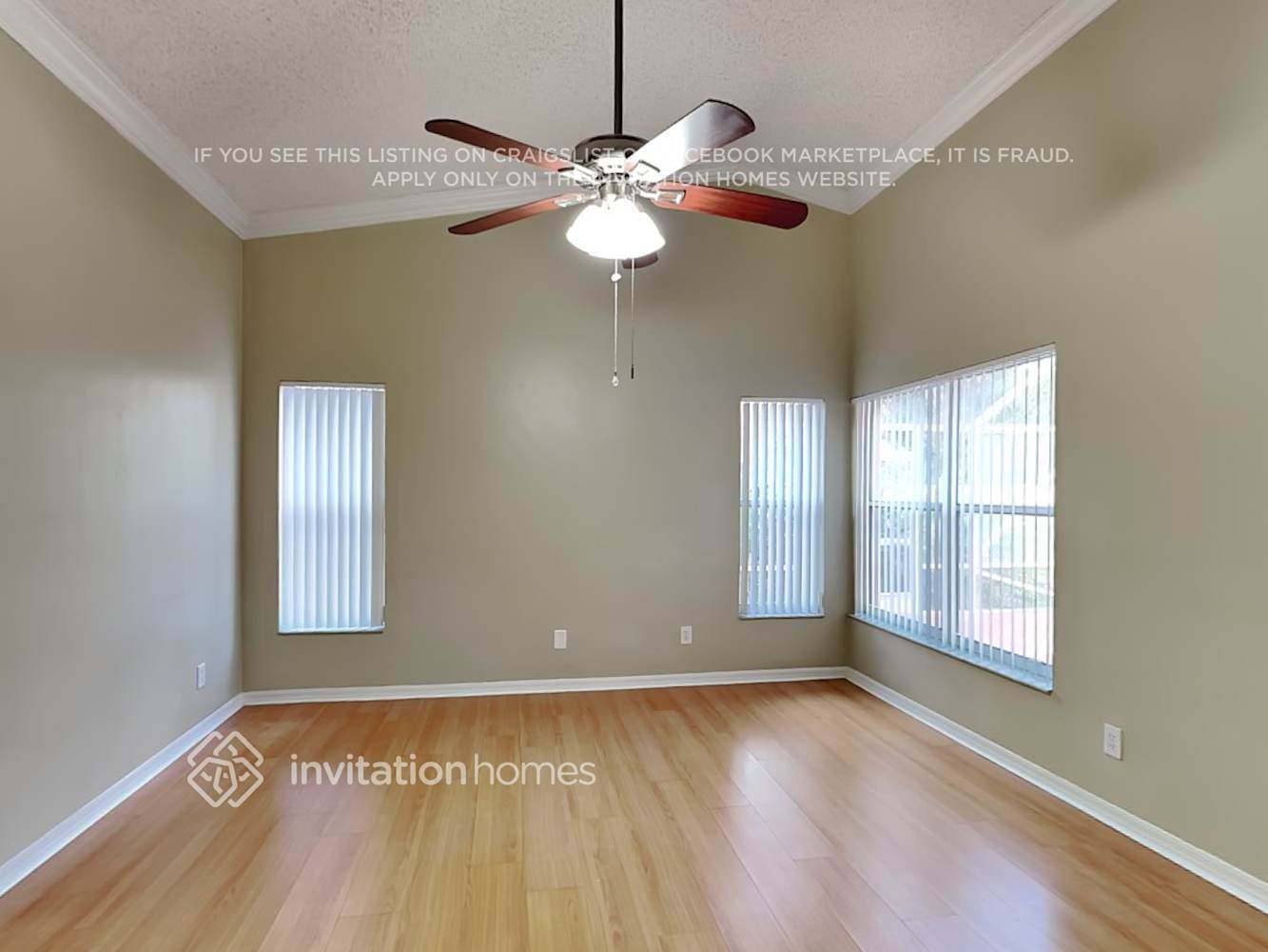 Building Photo - 2833 SW 183rd Ave