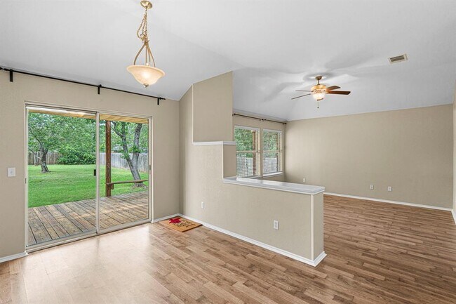 Building Photo - 7172 Ridge Oak Rd