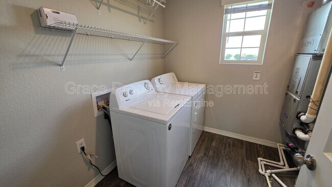 Building Photo - 10243 Yampa Ct