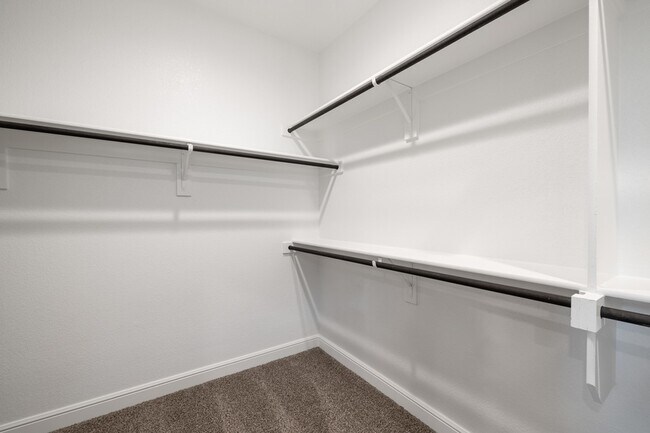 Building Photo - 155 Dogwood Ave