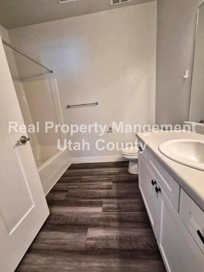 Building Photo - 3323 Hardman Way