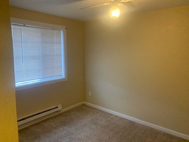 Building Photo - Two Bedroom Unit - Duplex in Boise Bench