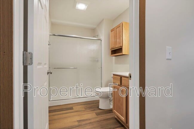 Building Photo - 3854 Elm St