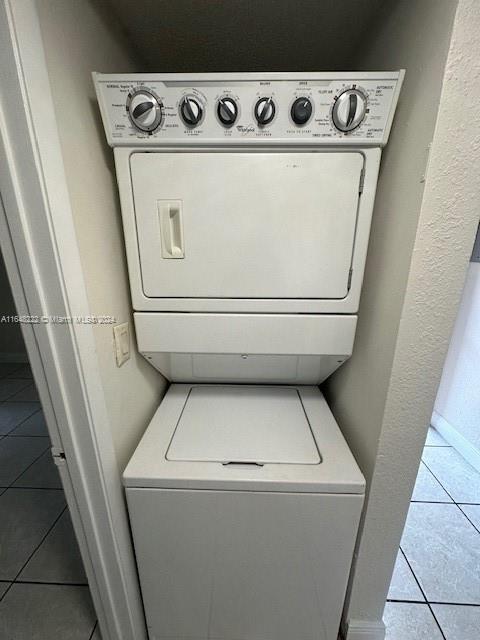 Building Photo - 911 NE 209th Terrace