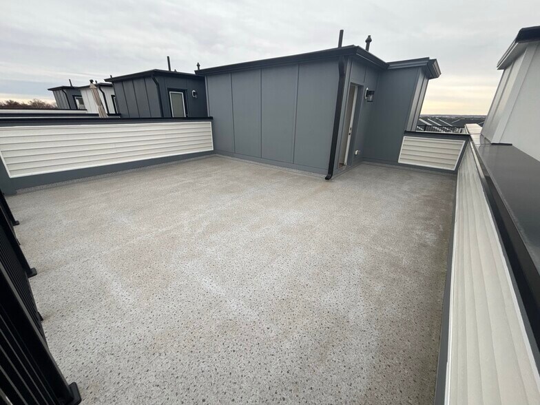 Building Photo - 43396 Farringdon Sq