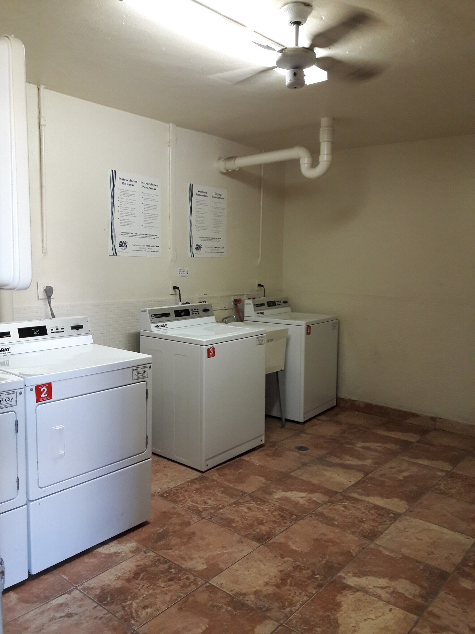 Laundry - 1670 NE 191st St