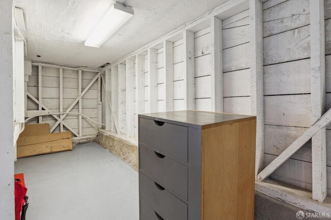 Building Photo - 3929 Clay St