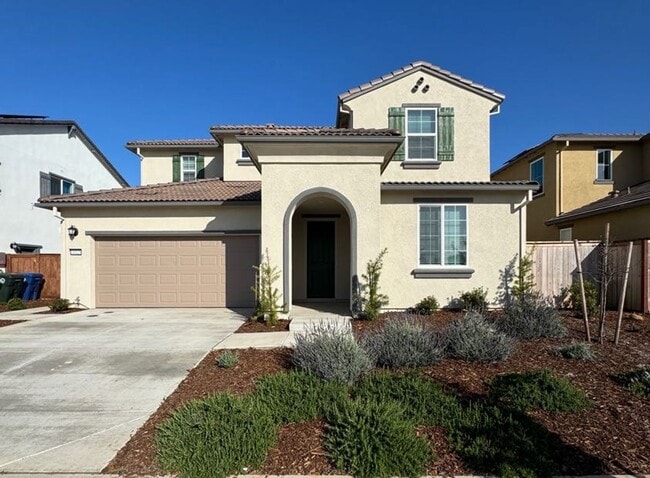 Building Photo - NEWER SOLAR HOME – 4 Bed / 3 Bath + Loft | 2,800 Sq Ft  SEE VIDEO