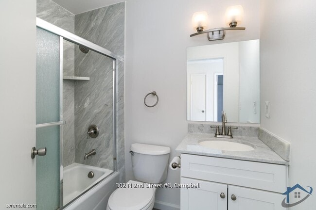 Building Photo - 302 N 2nd St