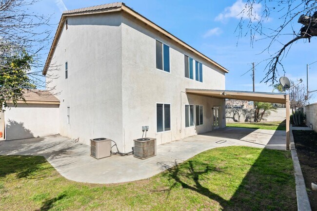 Building Photo - 11311 San Miniato Ave