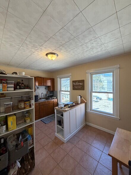 Building Photo - 14 Smythe St
