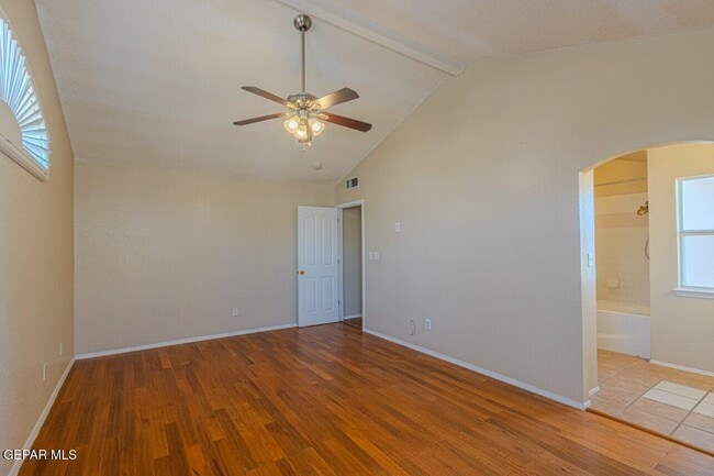 Building Photo - 1317 Amber Morgan Dr