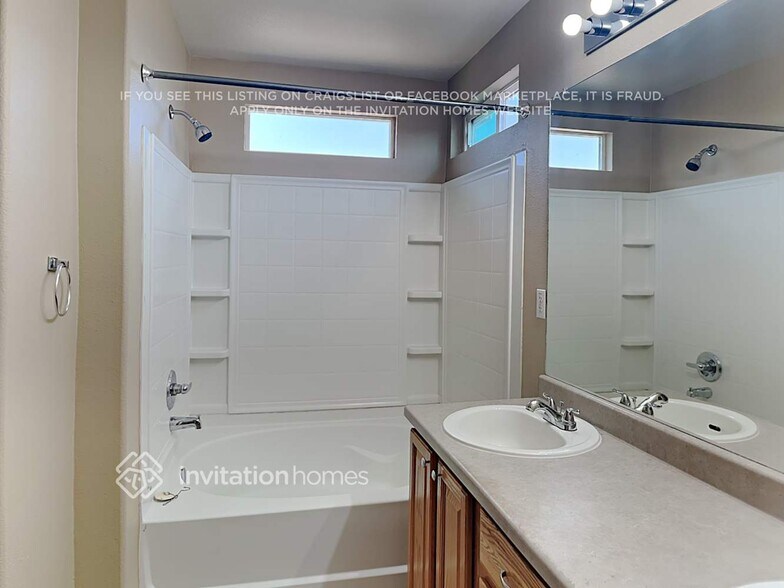 Building Photo - 13823 E 104th Pl