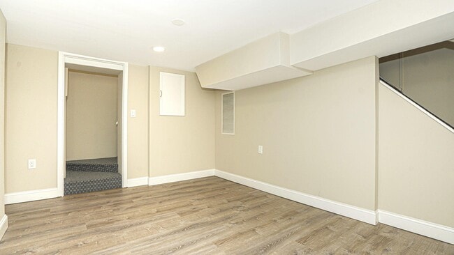 Building Photo - 2282 3rd St