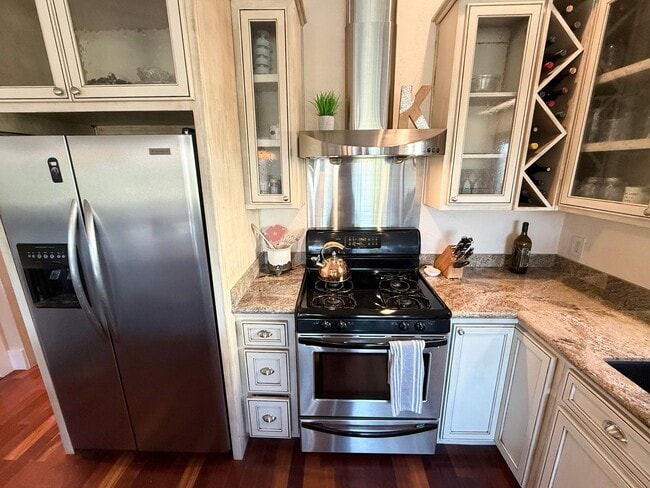 Building Photo - Well-Maintained Cozy 2BD/2BA Home in Angels Camp, CA! Extra Upper Room and Basement!