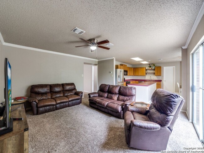 Building Photo - 3 Bedroom/2.5 Bath Northwest Crossing Subd...