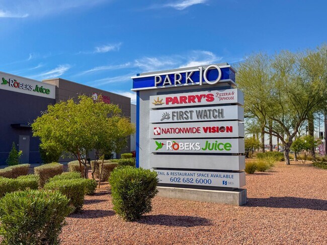 Building Photo - 4Bed/3Bath House in Avondale w/ Pool! Ready for Immediate Move In!