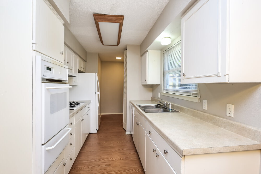 Building Photo - 1307 Columbine Ct