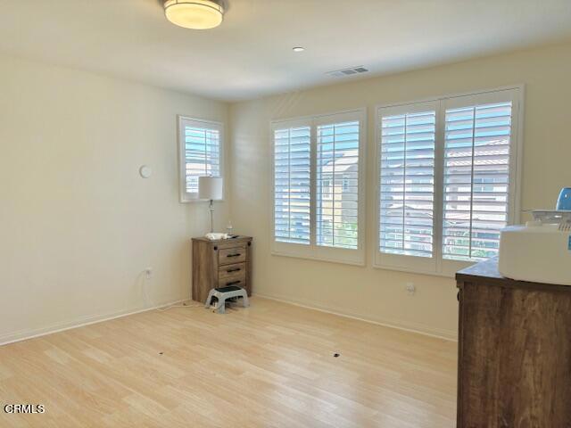 Building Photo - 561 Whalen Way