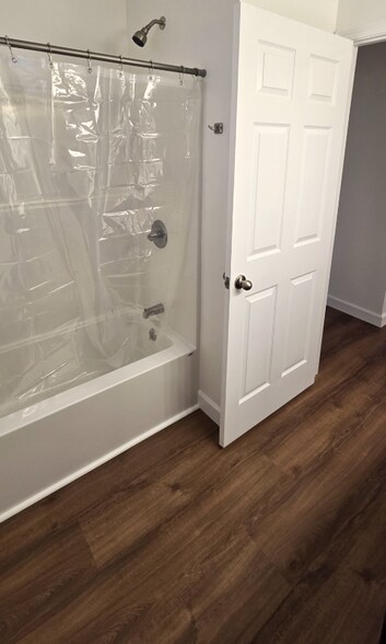 Building Photo - 1235 Perry St