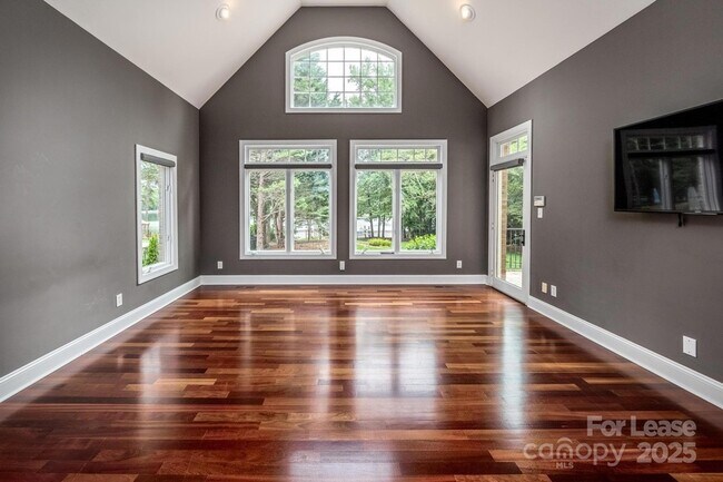 Building Photo - 112 Cedar Bluff Ln