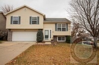 Building Photo - 3 Bedroom / 2 Bathroom House | Millard