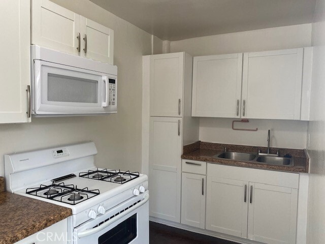 Building Photo - 224 West Marquita-