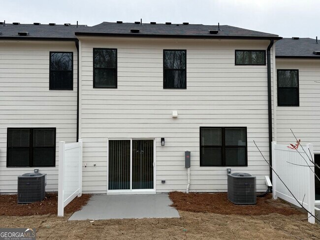 Building Photo - 7309 Mulberry St