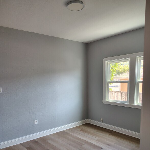 Building Photo - 2684 73rd Ave