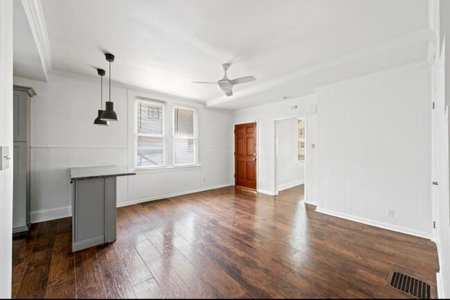 Building Photo - 4200 Homer Ave