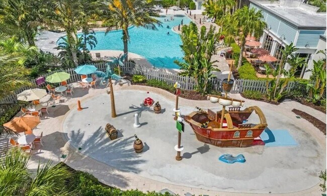 Building Photo - 450 Captiva Dr