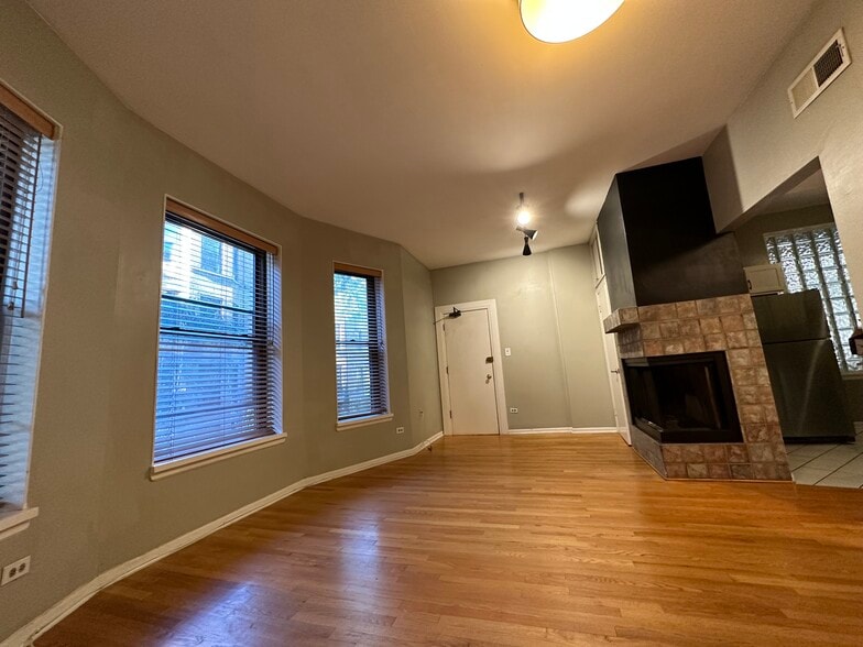 Building Photo - 743 W California Ter