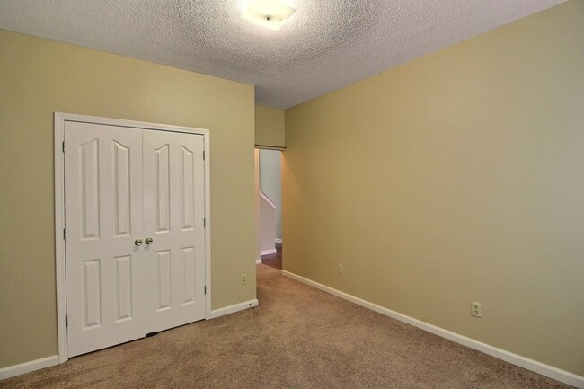 Building Photo - 1291 Rain Hollow Cir W