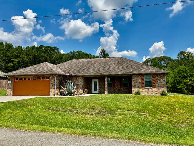 Building Photo - 123 Barbara Dr