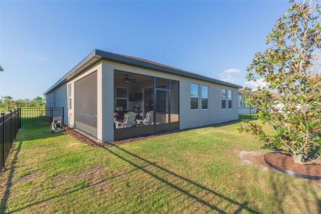 Building Photo - Semi-Furnished -