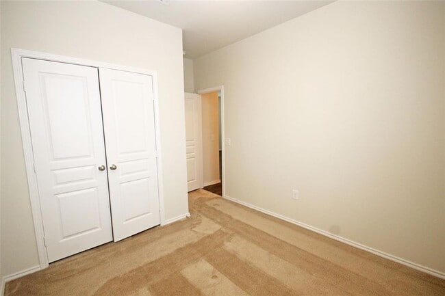 Building Photo - 4415 Iron Horse Dr