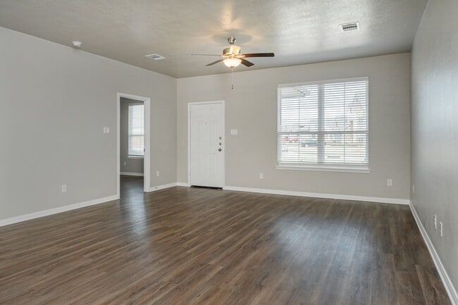 Building Photo - Where Style Meets Comfort: Elevate Your Living Experience