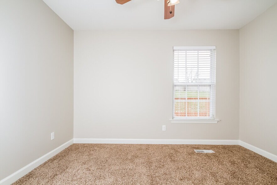 Building Photo - 5024 War Admiral Ct