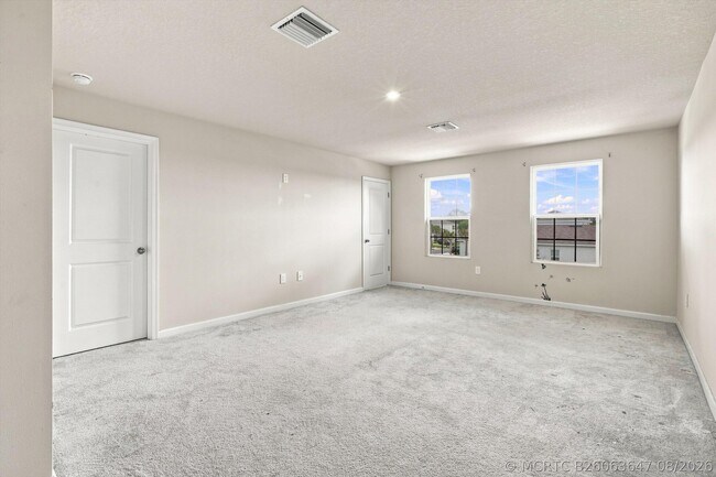 Building Photo - 484 Cherimoya St